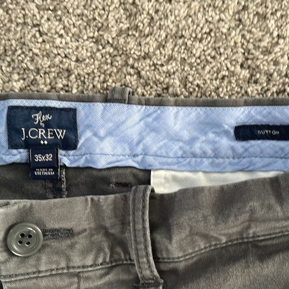 J Crew Sutton Chino Pants. Slim straight. 35/32 - Picture 2 of 5